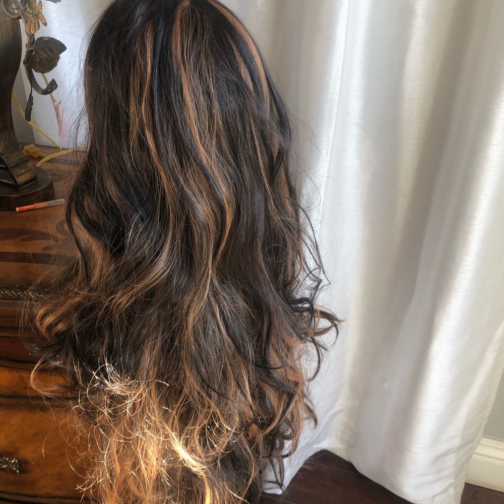 Wigs - Picture 4 of 7